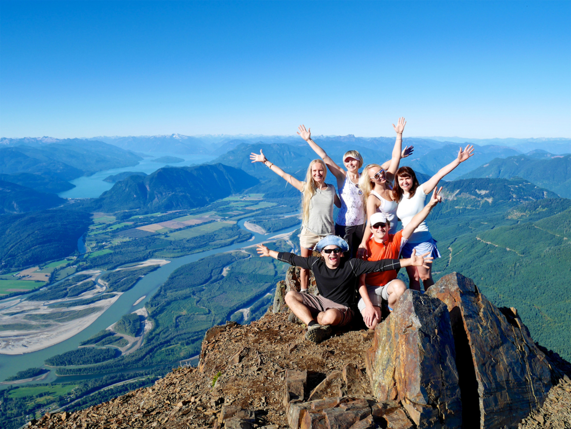 Solo Escorted Tours - Travelling Solo but Not Alone